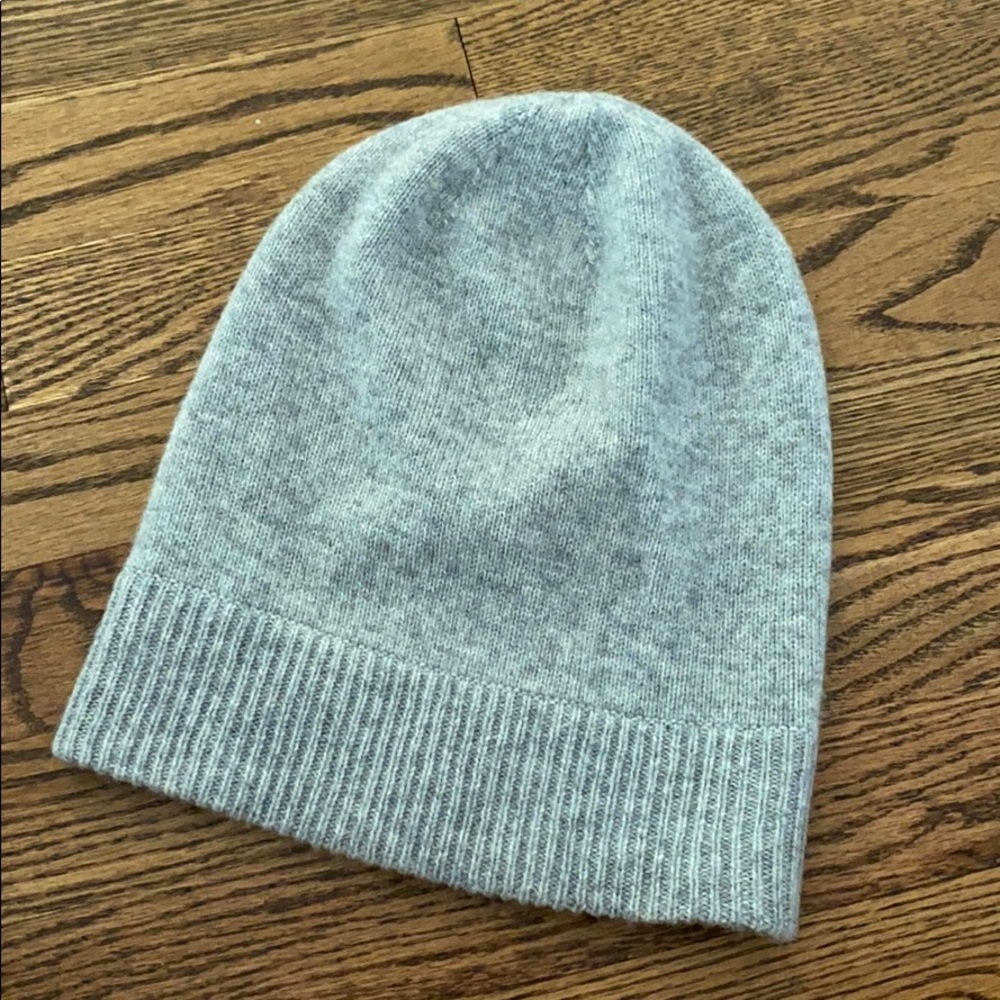 Uniqlo cashmere winter hat